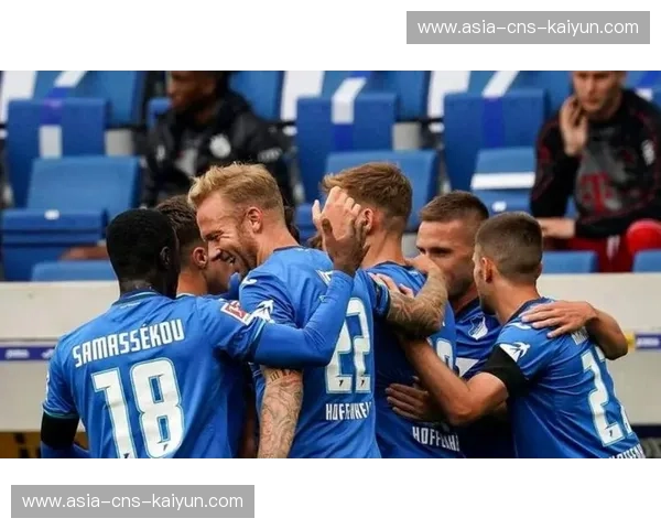 霍芬海姆与弗赖堡1-1战平，两队中游位置稳固